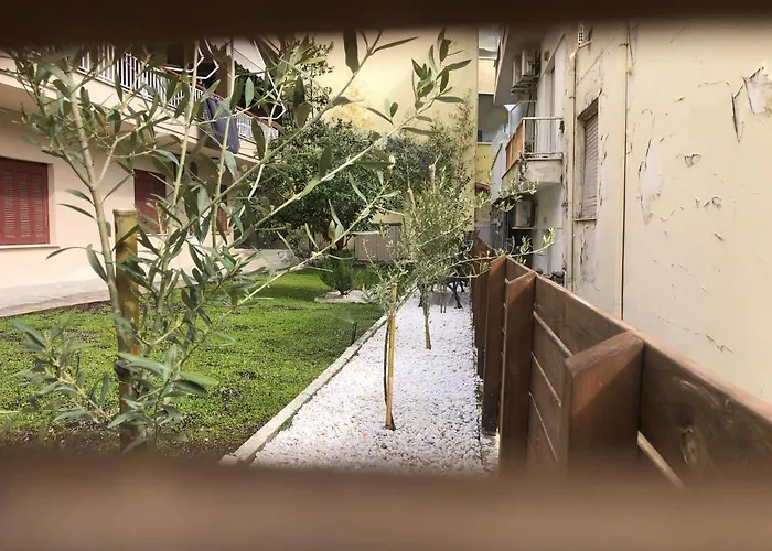 Bamboo Cosy Kavala